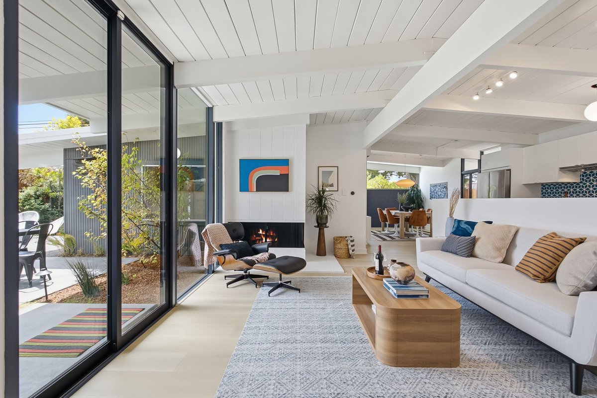 wfoxiii's tweet photo. Come tour my new listing the San Mateo Highlands. Stunning, move-in-ready Eichler. Efficient San Francisco/Silicon Valley commutes. https://t.co/BRtxUjkWss