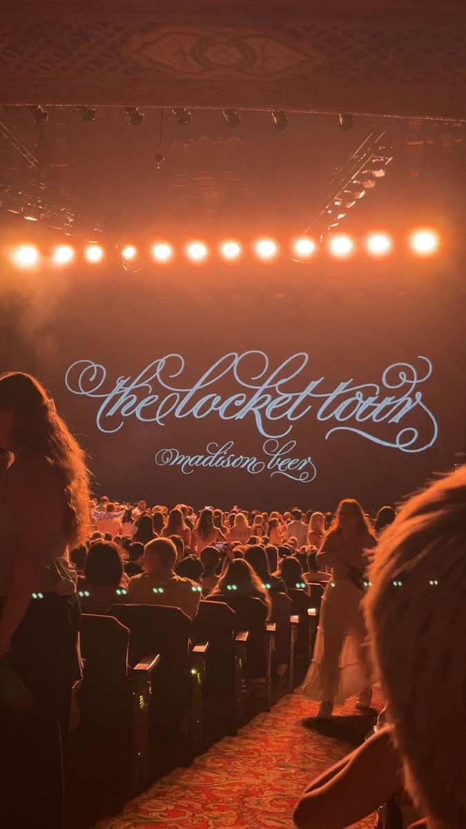 chrisopeningbag's tweet photo. see you soon madison!!🪽#detriotlockettour https://t.co/BYNumS9qNG