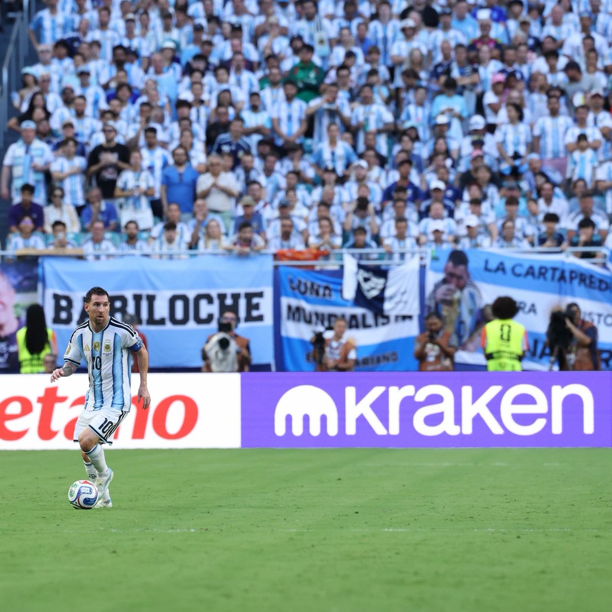 thebillions_es's tweet photo. 🇦🇷⚽️Los detalles hacen la diferencia.

En el fútbol. En Bitcoin. Y también en el trading.

Registrate en Kraken Exchange con Billions Crypto y obtené 10% de cashback en comisiones.

👉 https://t.co/OflQAJBC1L https://t.co/qq4EpP1AKg