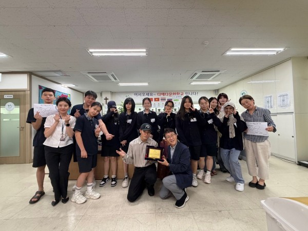 Kpop_Herald tweet picture