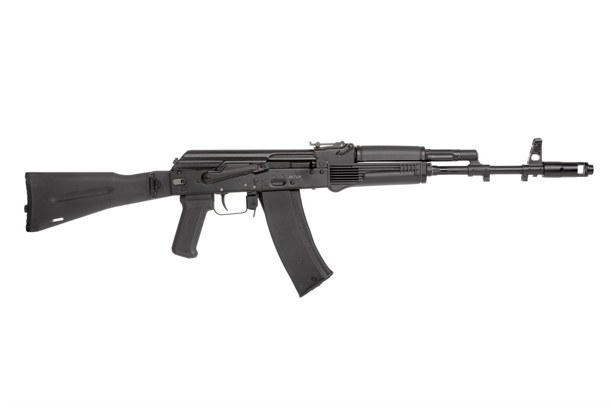 An_Hydrolyst's tweet photo. @MGecko117 Cheap, reliable, cost effective, light and rugged action rife 
Vs
Over engineered, front heavy, fragile and not even functional sci Fi bullshit gun that can run out of batteries 
If you're gonna be this nitpicky, at least don't be a hypocrite https://t.co/YzUbqgpM7j