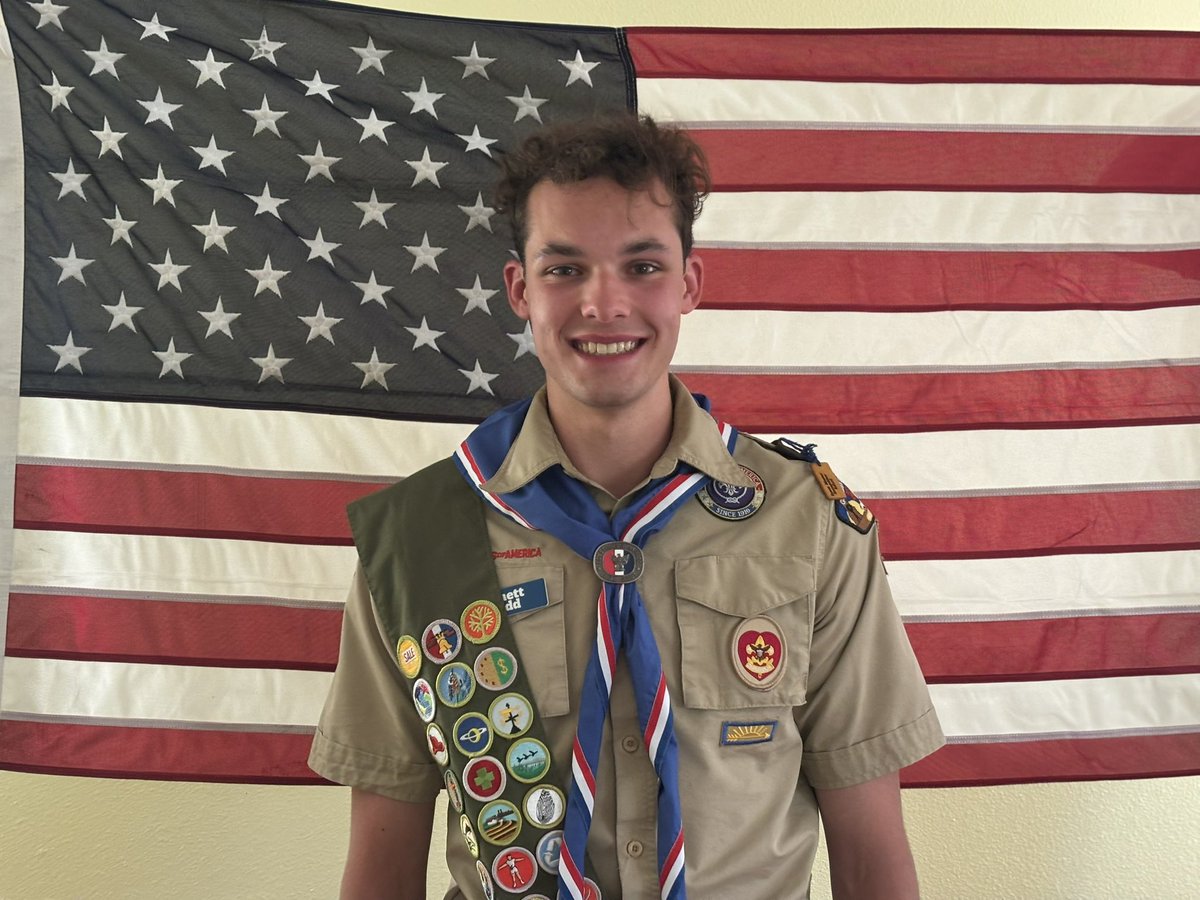 laddrhett's tweet photo. Blessed to say that I have passed my board of review, and I am now officially an Eagle Scout! Thanks to everyone who has supported me! One of the best journeys of my life! @GP_Recruiting @ChadDunnam @Murga_24 @HKA_Tanalski @shanee_mc https://t.co/3fvJkllzpg
