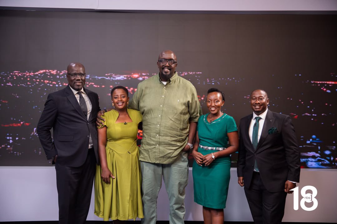 nbstv's tweet photo. Light moments on #NBSLiveAt9 set with @kasujja together with celebrated media trailblazers and transformers @snduhukire, @SolomonSerwanjj and @MableTwegumye shortly before #NBSFrontline show.

#NBSUpdates #NBSAt18 https://t.co/dwUOFzzpuA