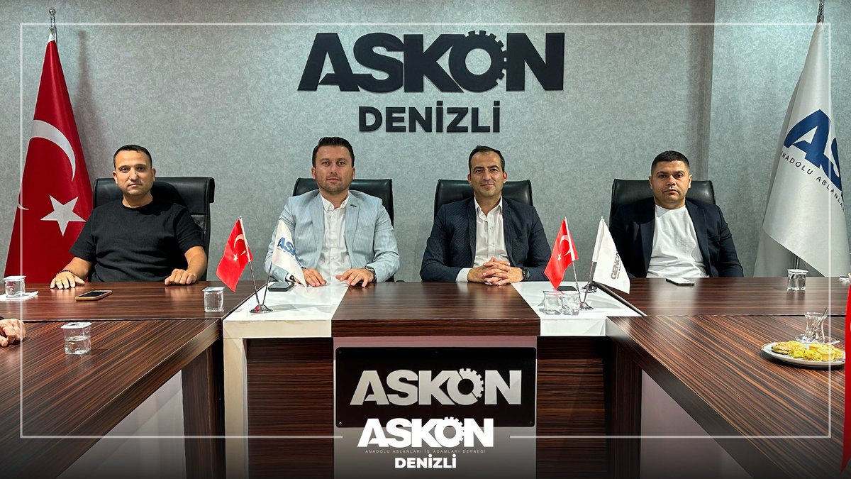 AskonDenizli20's tweet photo. Denizli Ticaret İl Müdürü Sn. Cihat Özdemir, ASKON Denizli şubemizi ziyaret etti.
Gerçekleşen ziyarette; şehrimizin ticari dinamikleri üzerine verimli bir görüşme gerçekleştirildi.
Nazik ziyaretleri ve değerli katkıları için Sayın Özdemir’e teşekkür ederiz.
@orhanaydin 
@UgrKucuk https://t.co/cfq5fnGFLU