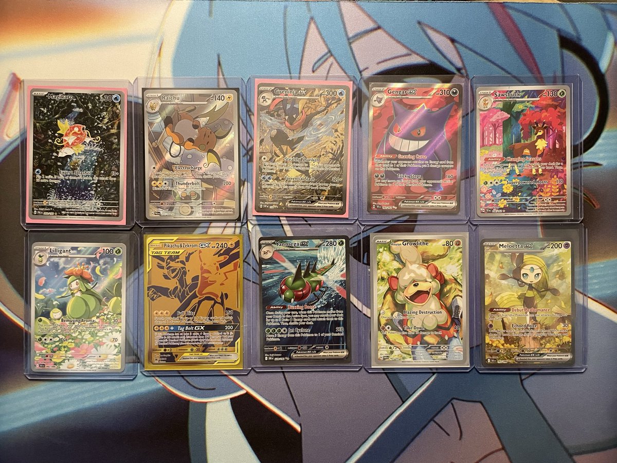 cowboyprincess_'s tweet photo. selling some #pokemon cards dm me if you’d like to see anything specific:) https://t.co/ZbwJawzpcf