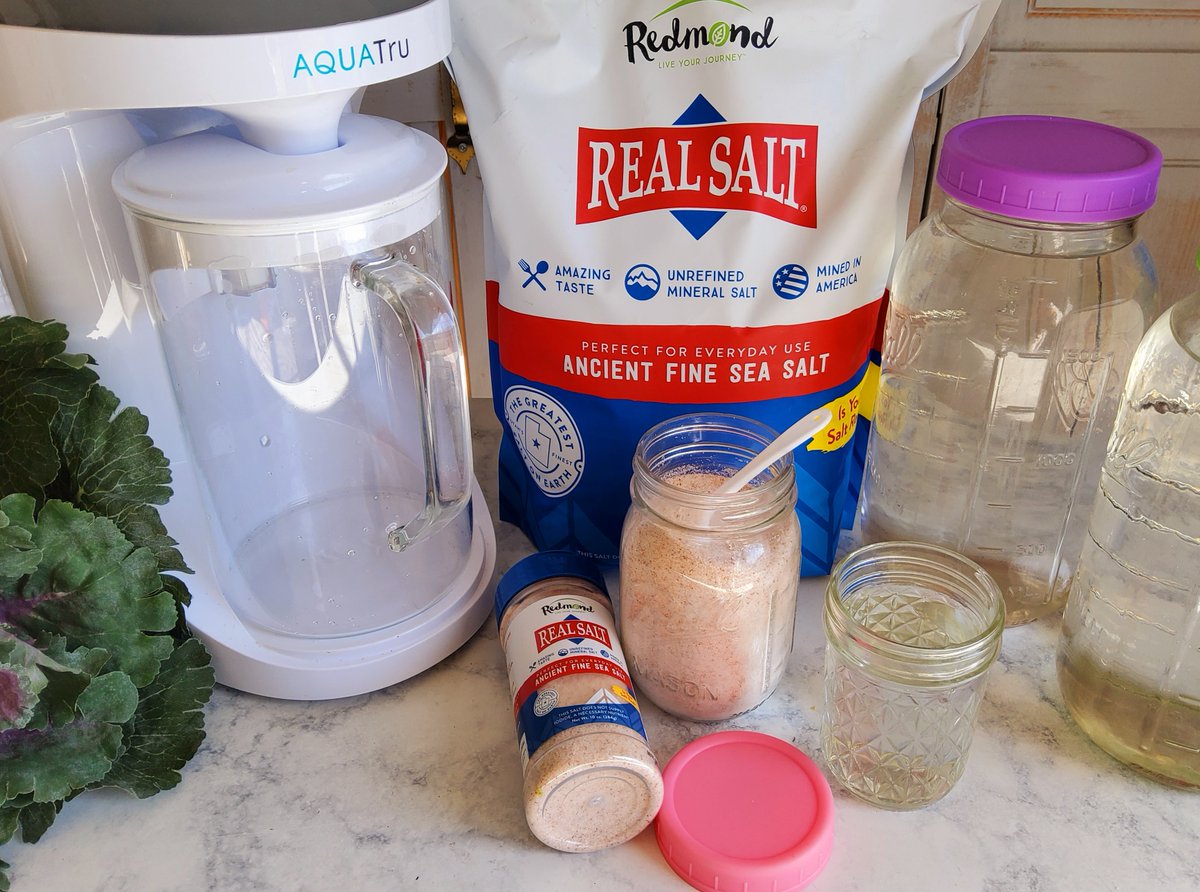 momknowsbest15's tweet photo. Once you discover the benefits of Real Salt, you will love the 10-pound bags. Save 15% with code MOMKNOWSBEST on any Redmond Salt products. ~ https://t.co/986VjAgqVV
#salt #RedmondSalt #sodium #realsalt #bestsalt #cooking #redmondrealsalt https://t.co/pokXQd9WMb