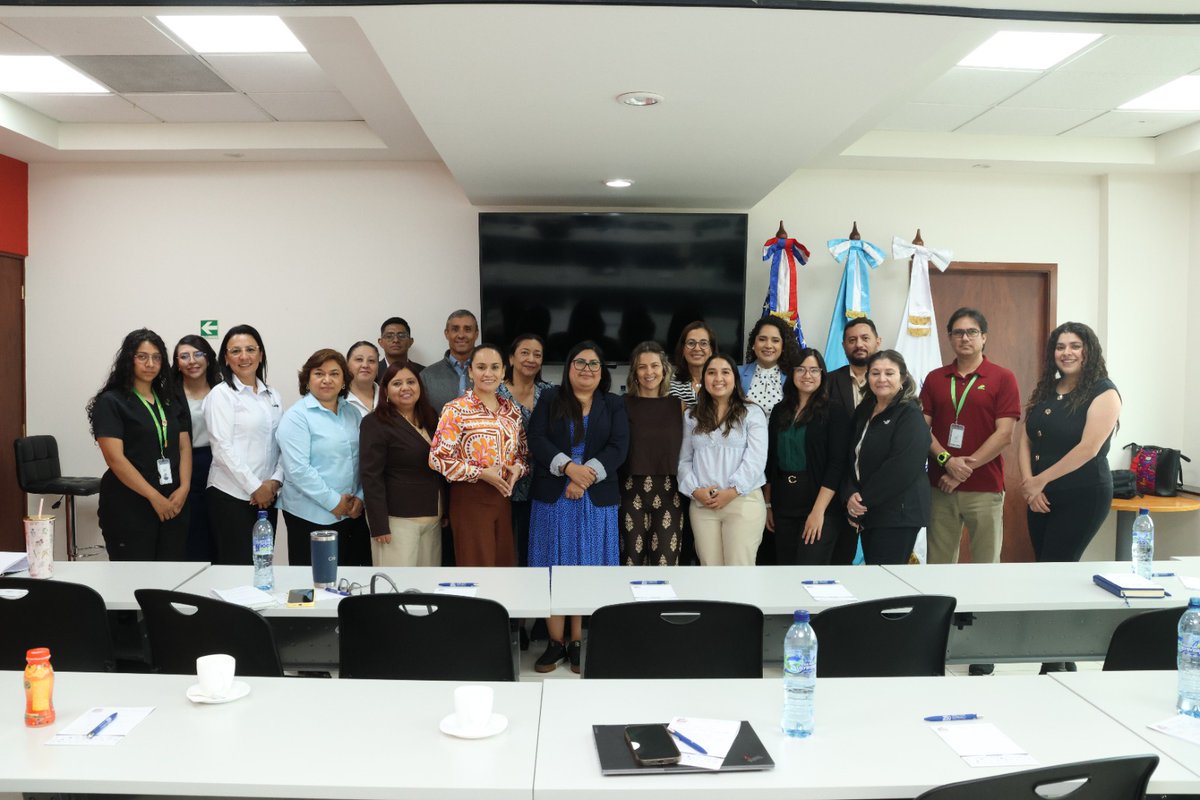 AmChamGT's tweet photo. En nuestro Comité Laboral y de Salud y Seguridad Ocupacional (SySO) llevamos a cabo una enriquecedora conversación sobre la importancia de las Normas Técnicas Guatemaltecas en Salud y Seguridad Ocupacional y su contribución a la prevención de riesgos en los centros de trabajo.

Agradecemos a la Dra. Claudia Meneses y al Ing. Rodolfo Obregón por compartir su experiencia y generar un valioso intercambio de conocimientos sobre la implementación de sistemas de vigilancia epidemiológica en salud ocupacional, así como los desafíos y oportunidades para fortalecer la seguridad, la salud y el bienestar de los trabajadores en Guatemala.

Gracias a todos los participantes por formar parte de este espacio de diálogo, aprendizaje y construcción de mejores prácticas para un entorno laboral más seguro.