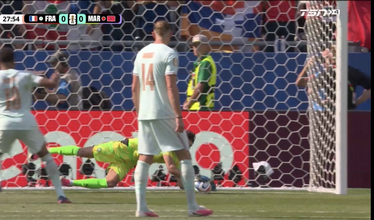 ADfooty's tweet photo. France 0-0 Morocco

MBAPPE MISSES THE PENALTY!!!!! BONO WITH A HUGE SAVE!!!!! OMG!!!! https://t.co/OoSoSxO7vZ