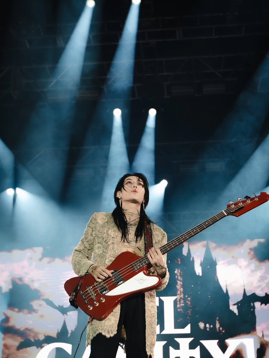queen_and_bat's tweet photo. ๐ธ @elcapitxxn <IG>
๐๏ธ Get your tickets for Porto Alegre(12.07) here :
https://t.co/vLPSaObm9T
#ELCAPITXN #WHOKILLEDEL #LATAMTour https://t.co/1B27REPPsK