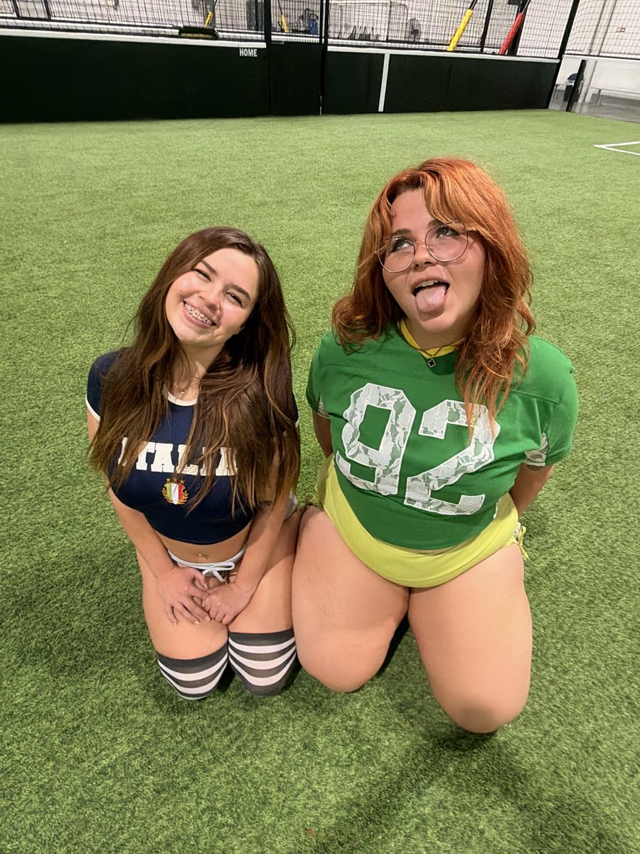 miamilkmaid's tweet photo. Do you want me or my friend 😏 https://t.co/PAfc7XHLfE