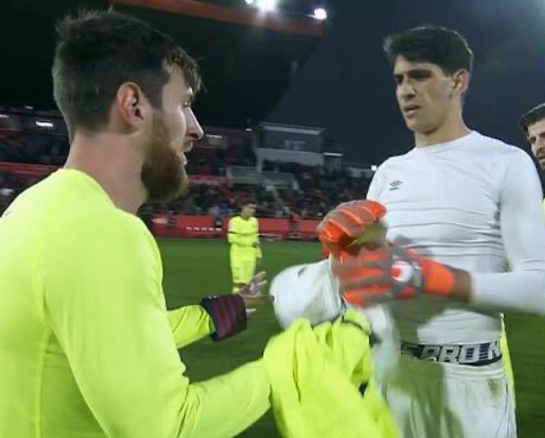 rrr1z_'s tweet photo. ديما بونو شكرا يا ياسين يا اعظم حارس عربي فالتاريخ 🦁❤️ https://t.co/Wsy1Dl0DXH