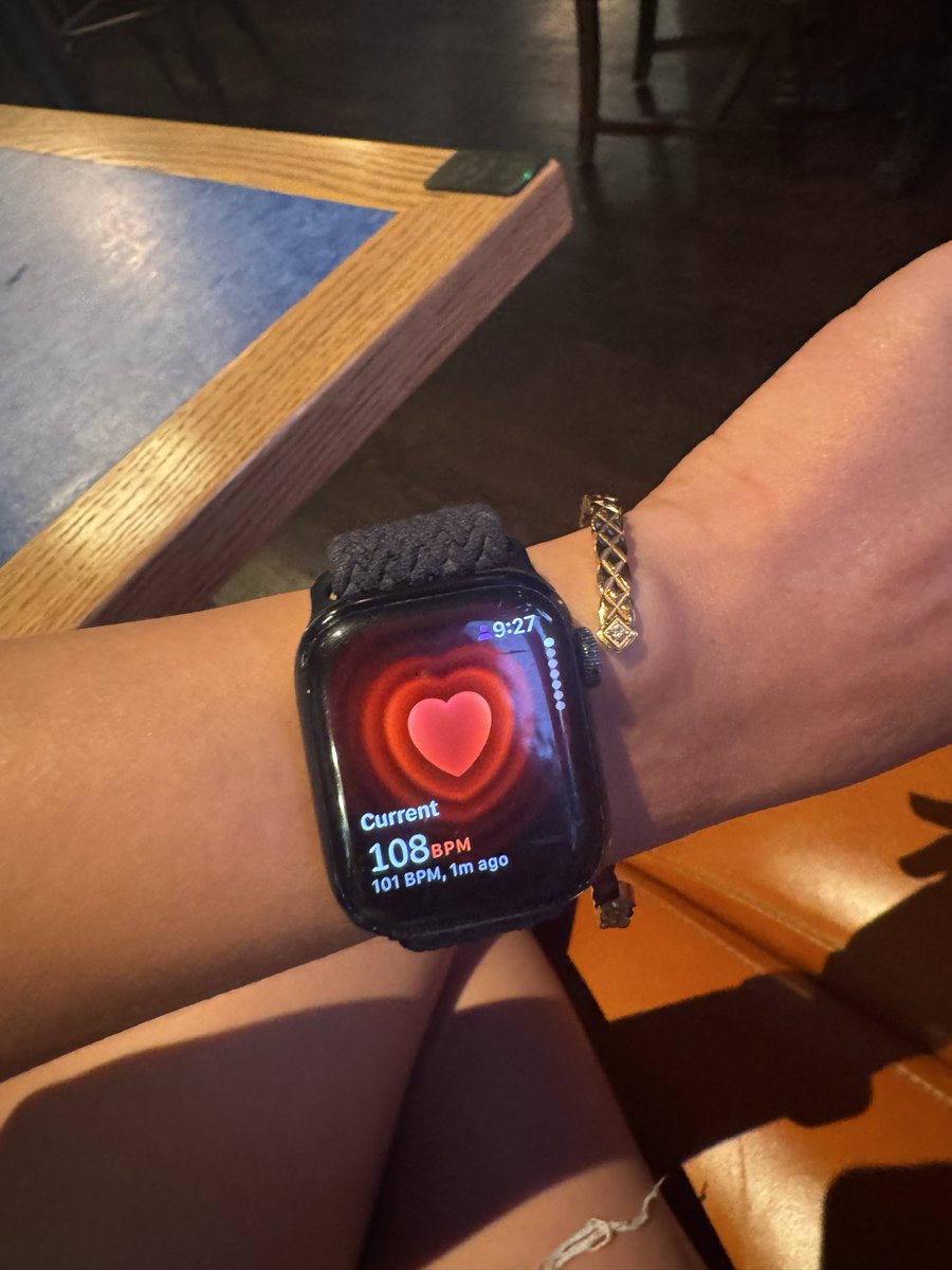 lailango's tweet photo. @DiianaD___ Guys, my heart rate- send help. https://t.co/HLYyNcjU8B