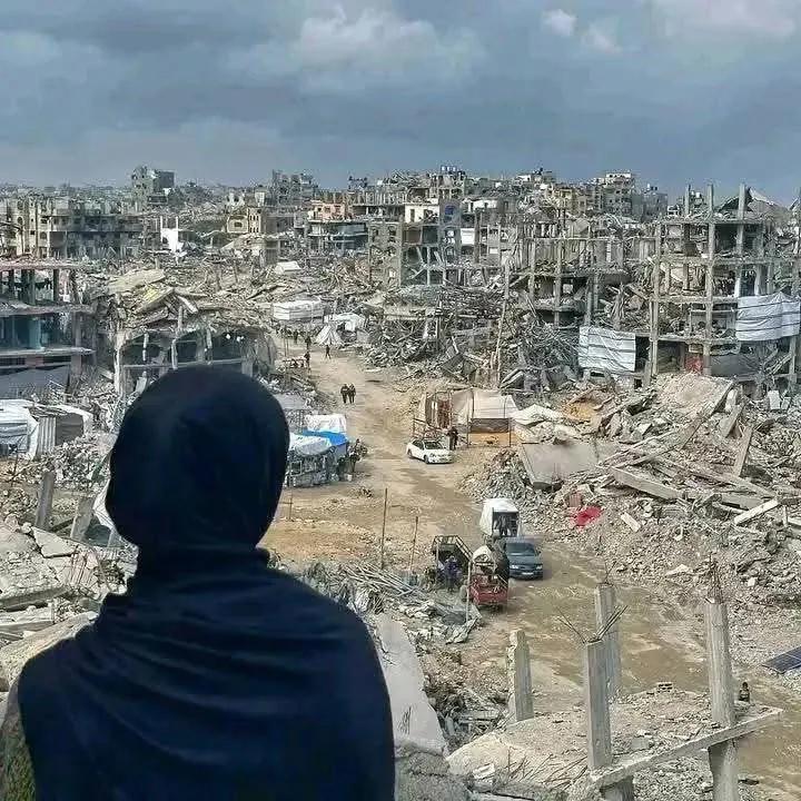 PutterDevi65049's tweet photo. I cannot stop crying …

The whole world has forgotten us in Gaza.

WE NEED YOUR PRAYERS, WE NEED YOU. https://t.co/W5YuWvw27K