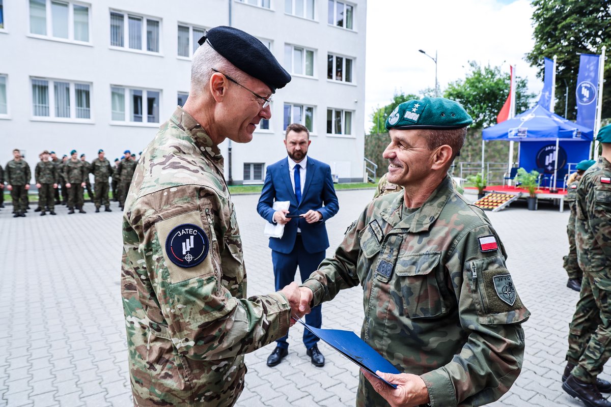 NATO_JFTC's tweet photo. 📢 MGEN Ishøj, 🇩🇰 DNK Army, assumed command of #JATEC – one of @NATO_JFTC's sister commands. MGEN Rycerski, #JFTC COM, attended the event to welcome the new JATEC COM and to bid farewell to BGEN Ozga, 🇵🇱 POL Army, the outgoing COM.
🗞️ Read more here: https://t.co/9WGASyZzwU https://t.co/nTIzifTKxL