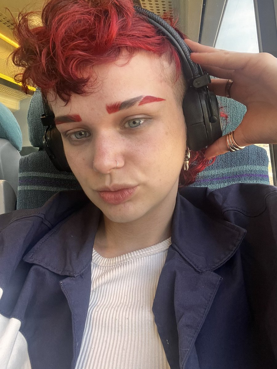 ⛧ 𝖋𝖎 they/them ♥️🖤 tweet media