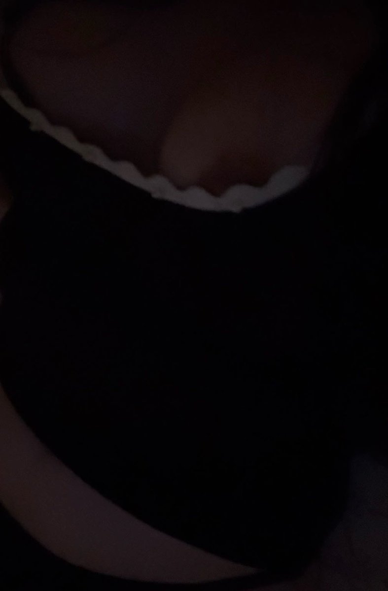 lexiastra's tweet photo. nipple https://t.co/6rqQDlJosm
