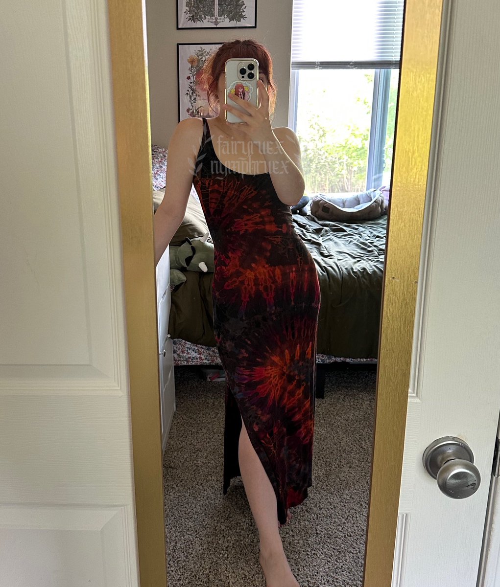 fairyruex's tweet photo. i never posted my tie dye dresses i got a bit ago https://t.co/a3CR2Payog