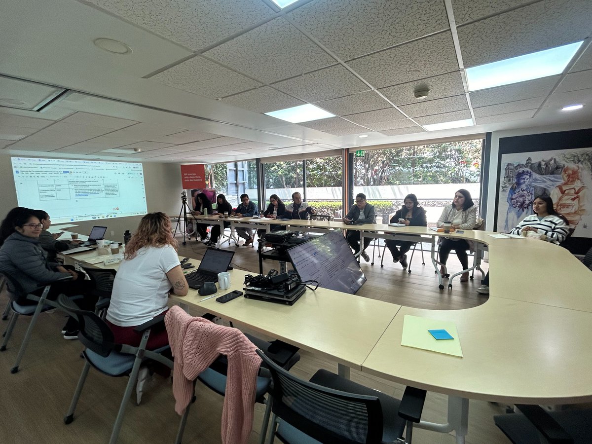 UNFPAMexico's tweet photo. 👉Junto a la Subsecretaría de Educación Media Superior y @mujeresgobmx, colideramos la Estrategia Nacional para Prevenir la Violencia contra las #Mujeres en la EMS.
Los equipos técnicos ya trabajan en la metodología de formación docente con enfoque de derechos humanos y género.🤝 https://t.co/8rQ0leUCxr