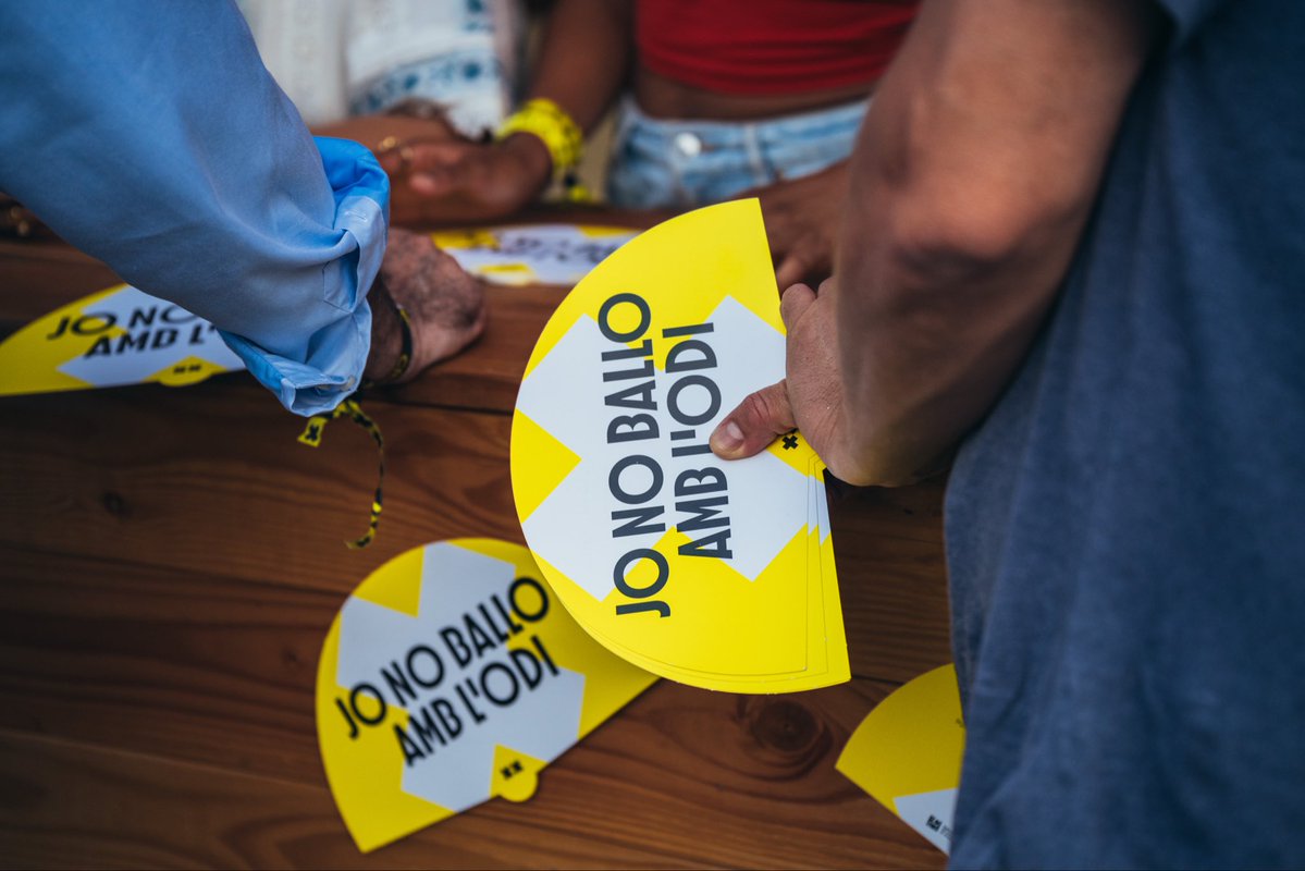 exteriorscat's tweet photo. ✊ La lluita contra el racisme, la violència i tota forma de discriminació també té cabuda als espais d’oci i cultura.

Un any més, @cooperaciocat i @cruillabcn presenten l'Espai Transforma't, una iniciativa de sensibilització i reflexió col·lectiva a favor dels drets humans. https://t.co/b5opCJH7mn