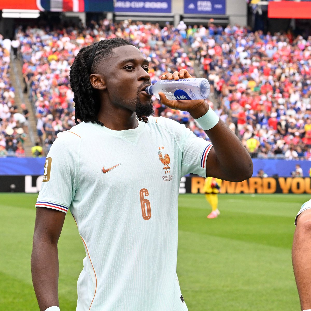 _BeFootball's tweet photo. Koné est en train d’apprendre le football à Bouaddi et El-Aynaoui 🤣🤣🤣🤣 https://t.co/rPWsGn5ncA