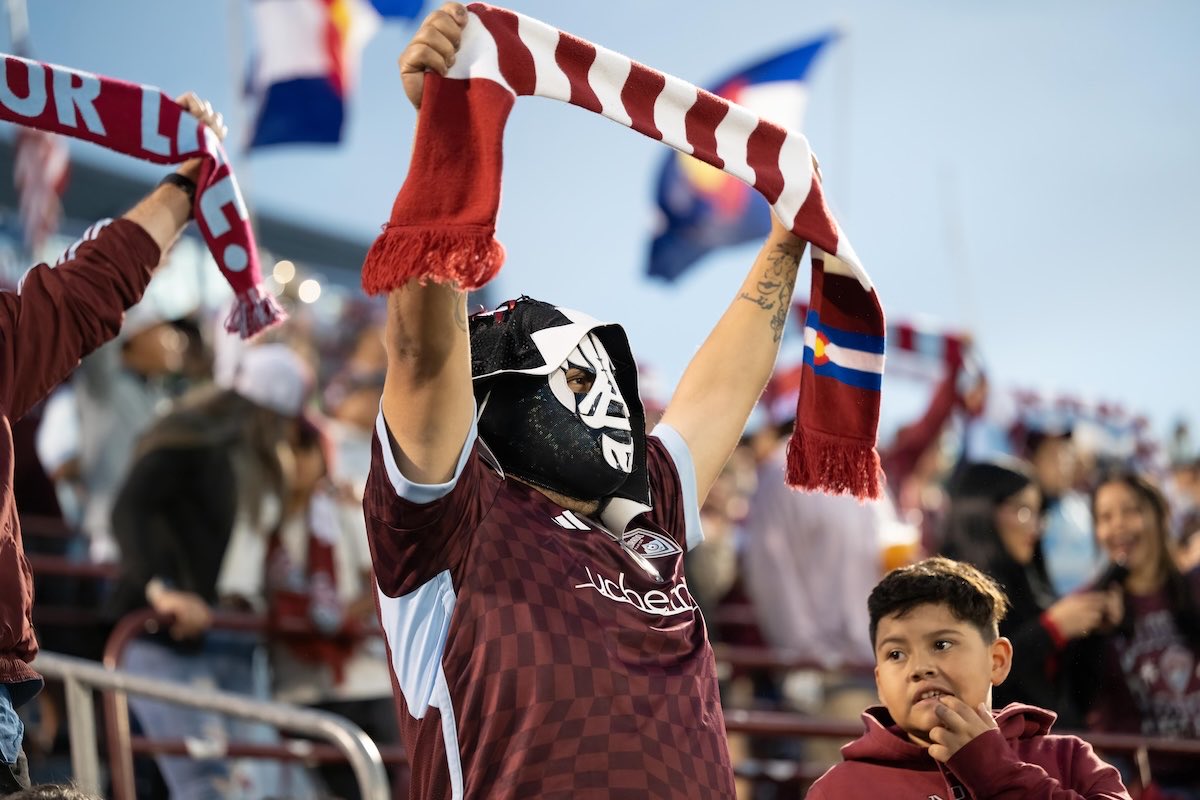Burgundy Wave tweet media