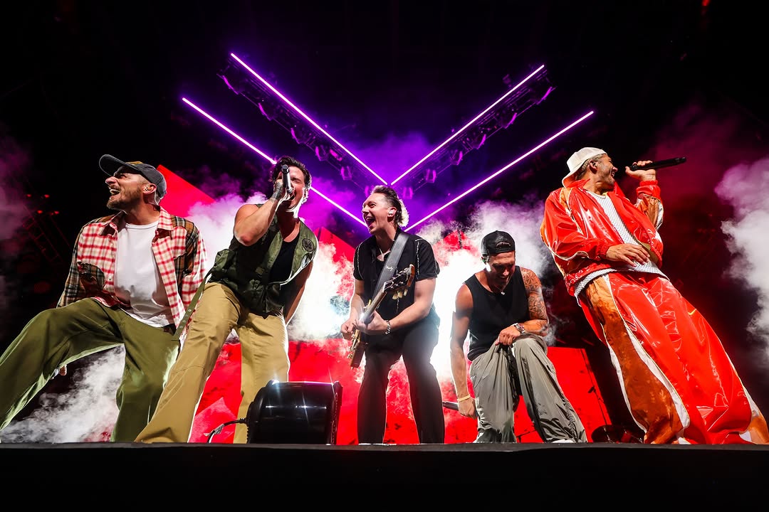 logan_nl's tweet photo. #Repost from @bigtimerush IG 

Can’t believe it’s been exactly one year since the BTR In Real Life Tour started 🤯 So many incredible memories. We loved experiencing it with all of you! Thank you to all who made this happen. 

📸 @lakejustin 

#btr #bigtimerush https://t.co/dep1P9HKna