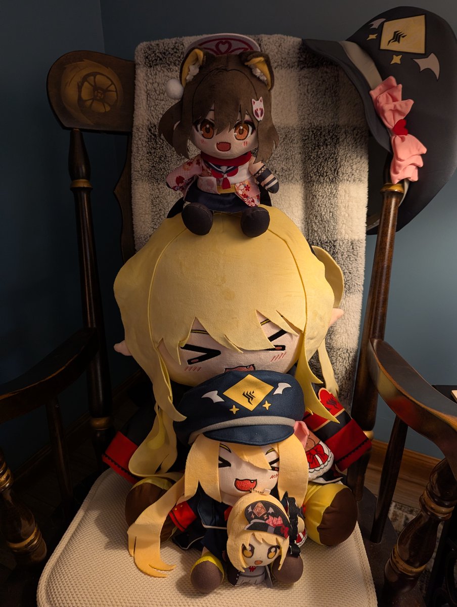 Daisuki_Ibuki's tweet photo. AHH! We've hit 2k Sensei's!

I truly never thought that my silly little Ibuki posts would reach so many people! I've met so many awesome friends on this journey and Ibuki and I can't wait to see what happens next!

Please continue to support us! We have many big plans! 💛💛💛💛 https://t.co/zTp59yPFoY