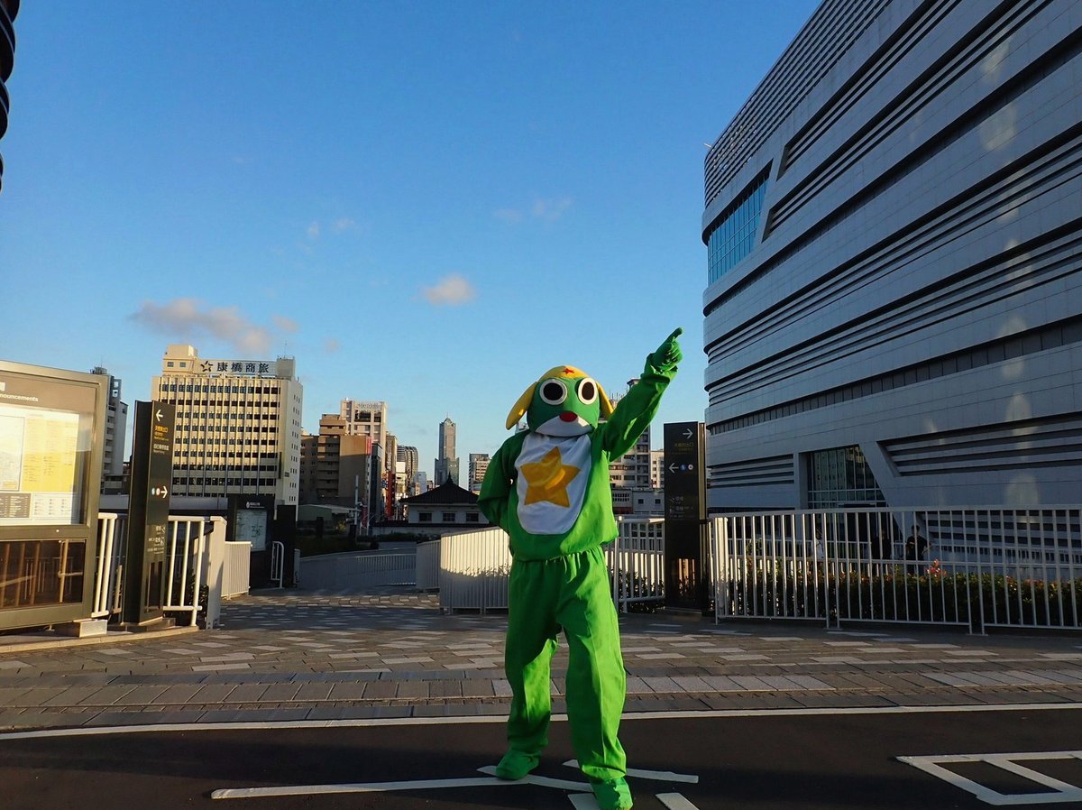 jlynny7's tweet photo. 宝塚見に行ってみたいなあ。多分沼落ちすると思うけど… https://t.co/ClcQkbvFN4