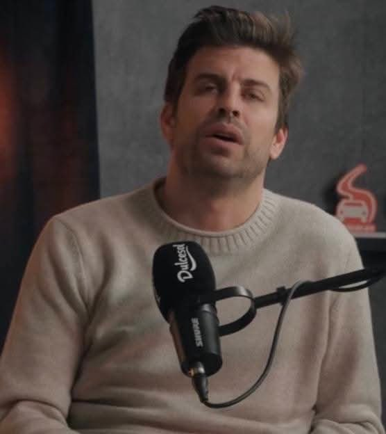 icardo8's tweet photo. 🗣️ GERARD PIQUÉ:

“A todos los seguidores de Messi y Argentina: no caigan en el cebo barato de la rabia como ‘Arreglado’ o ‘Robado’. Ignórenlo y déjenlos ladrar; esa es la mejor manera de lidiar con ello. ❤️

No tiene sentido malgastar el aliento tratando de explicar las cosas a personas que ya se han formado una opinión. No le debes una explicación a nadie. Solo disfruten del fútbol y apoyen a su equipo.” 🇦🇷🐐