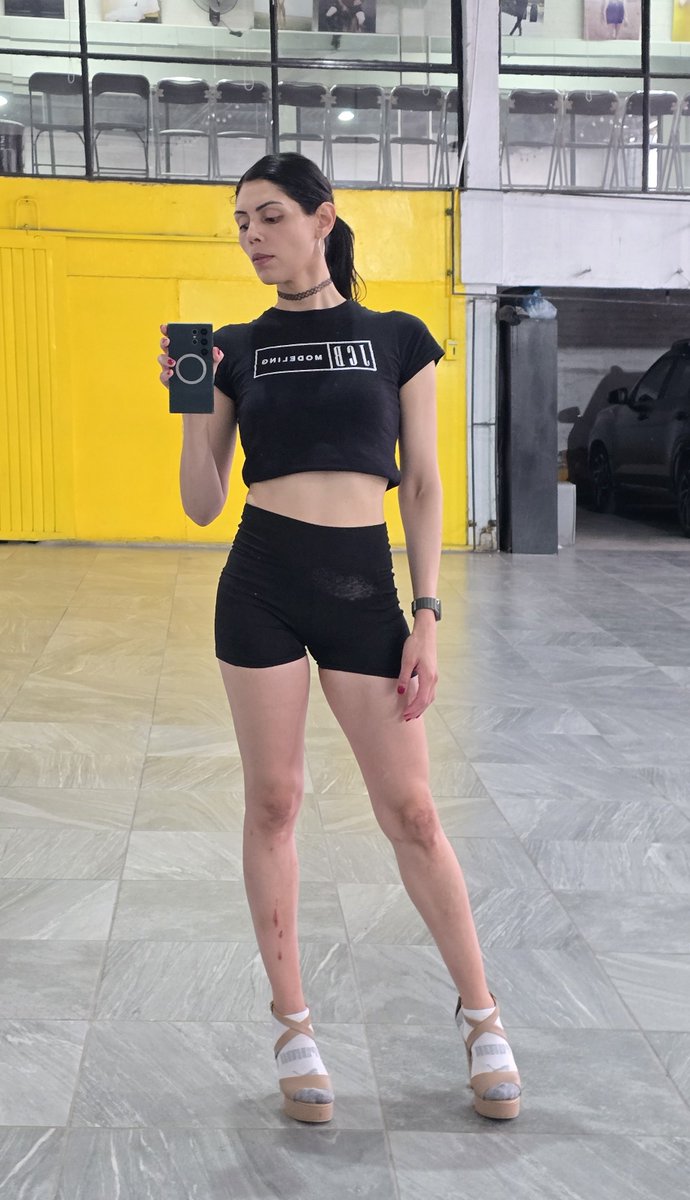 brigitteathenea's tweet photo. Bebes por alguna razon que desconozco X no me deja responder mensajes, cualquier cosa en el enlace de mi perfil encuentran mi telegram o IG por ahi me escriben ��� sorry por los problemas ajenos ami pero que no entiendo de  esta plataforma 🤷‍♀️

Foto para no pasar desapercibida https://t.co/bjBLFrGogo