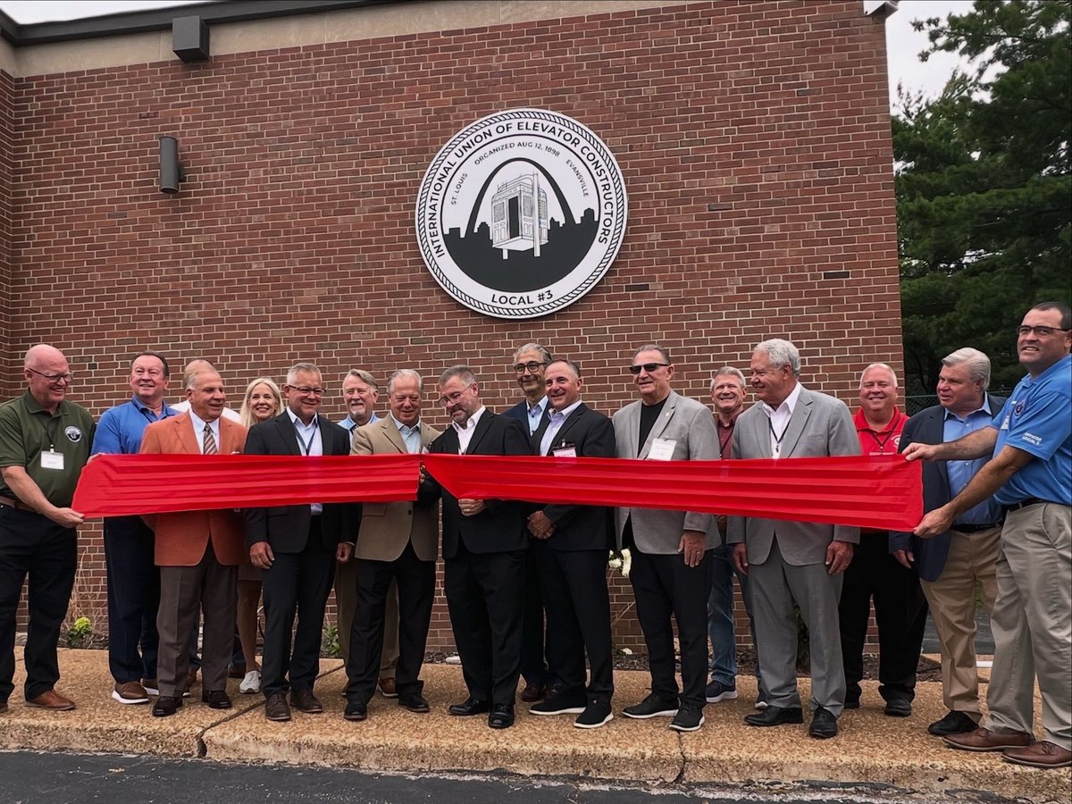 gregoryfxdaly's tweet photo. It was a pleasure joining IUEC Local 3 to celebrate the grand opening of their new facility on Broadway. Thanks for the tour of your new space &amp; giving me a firsthand look at the impressive training area. I’m grateful that you’ve continued to invest in the City. Congratulations! https://t.co/xIqik6h9eF