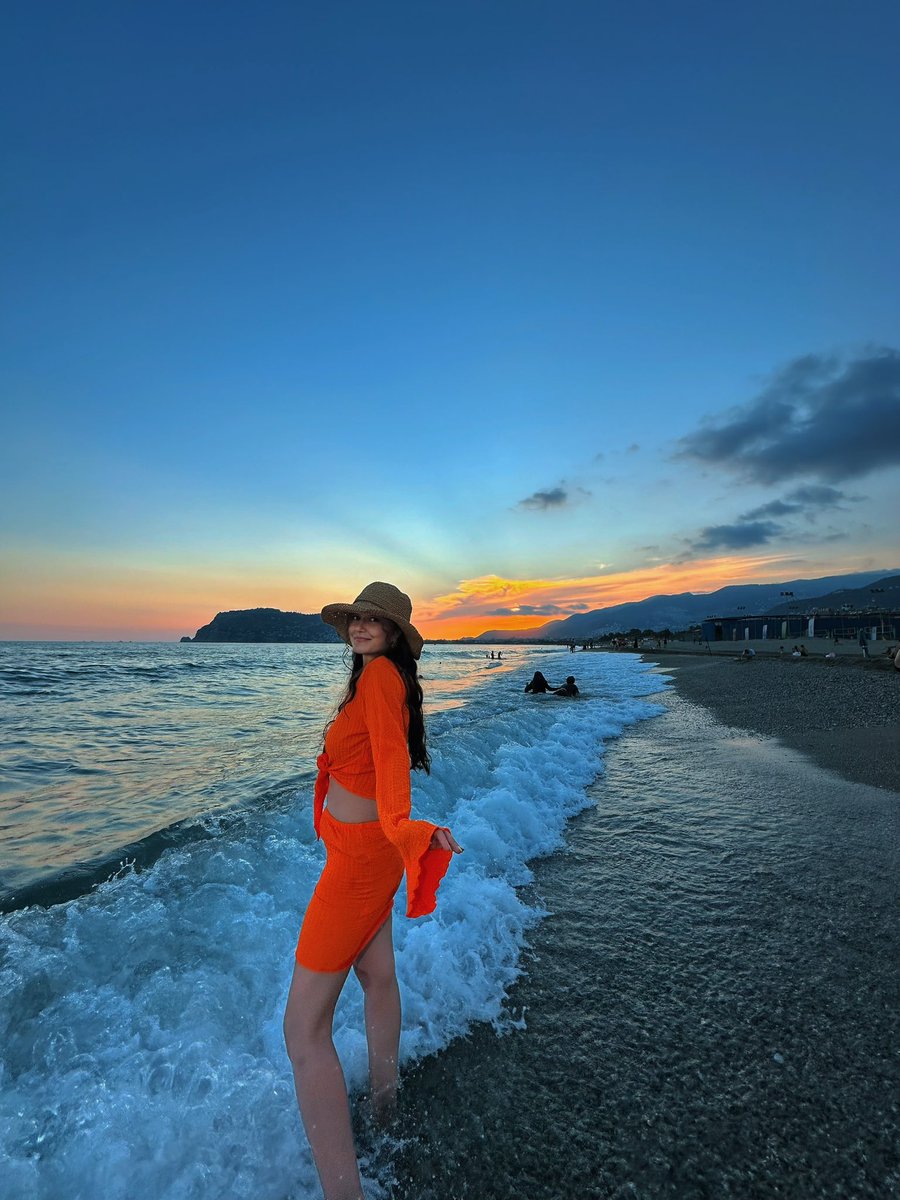 ilydatkyrk's tweet photo. Efso part 1 #alanya #tatil https://t.co/tlvNDKExOh