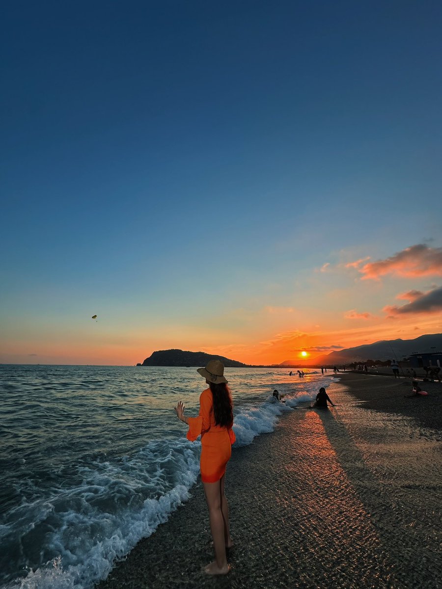 ilydatkyrk's tweet photo. Efso part 1 #alanya #tatil https://t.co/tlvNDKExOh