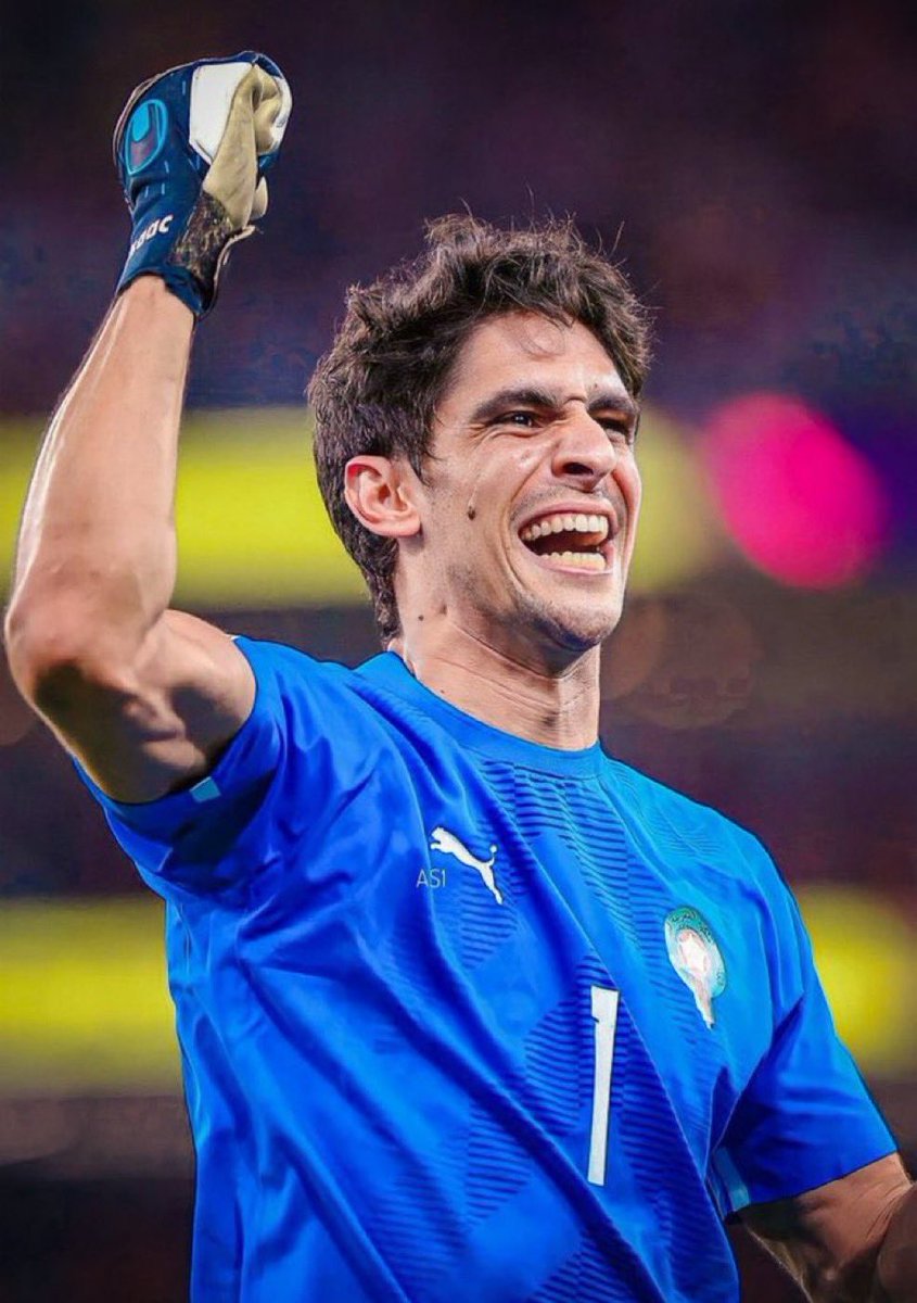 QueJogadaQJ's tweet photo. Yassine Bono é um goleiro extraordinário.

Sempre crescendo em momentos decisivos! https://t.co/n8HYbzkqlb