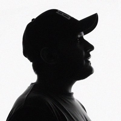 memoneweg's tweet photo. #NewProfilePic https://t.co/cGO9gywhWh