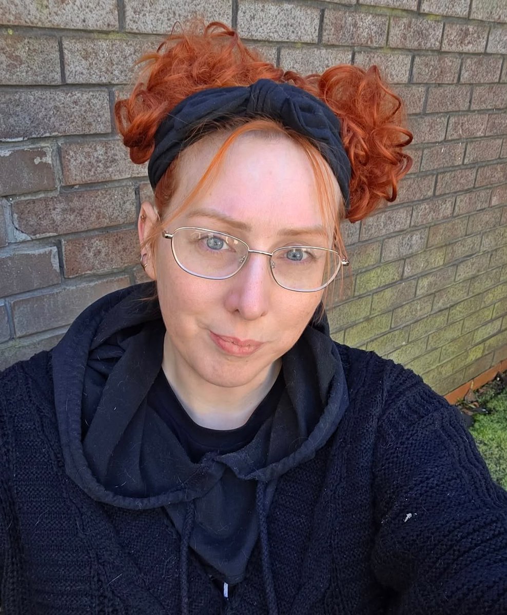 CharlesLin2371's tweet photo. Oh yeah, take a look at my temporary gigs 😀 just holding it down until I can order some nicer frames with my new prescription. #sugarbaby #sugardaddy #payingpigneeded https://t.co/UVAIGxY30I