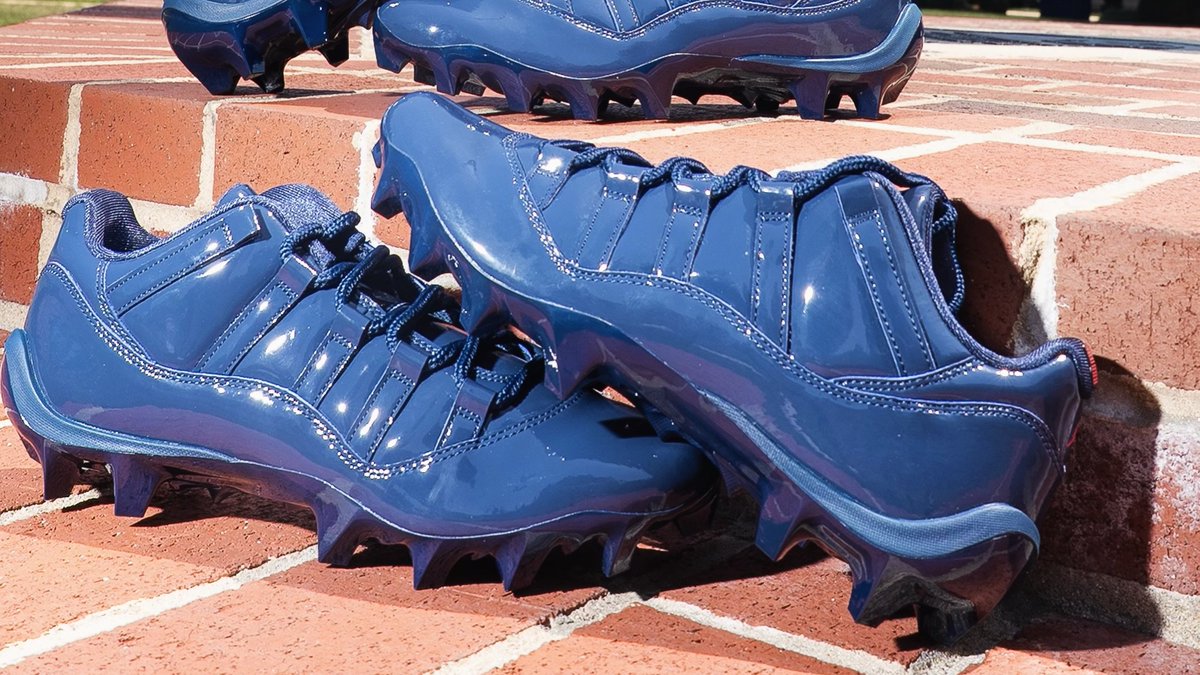 houseofheat's tweet photo. Howard University Football Gets Air Jordan 11 TD PE Cleats for 2026 🦬 https://t.co/sNSDleSUhX