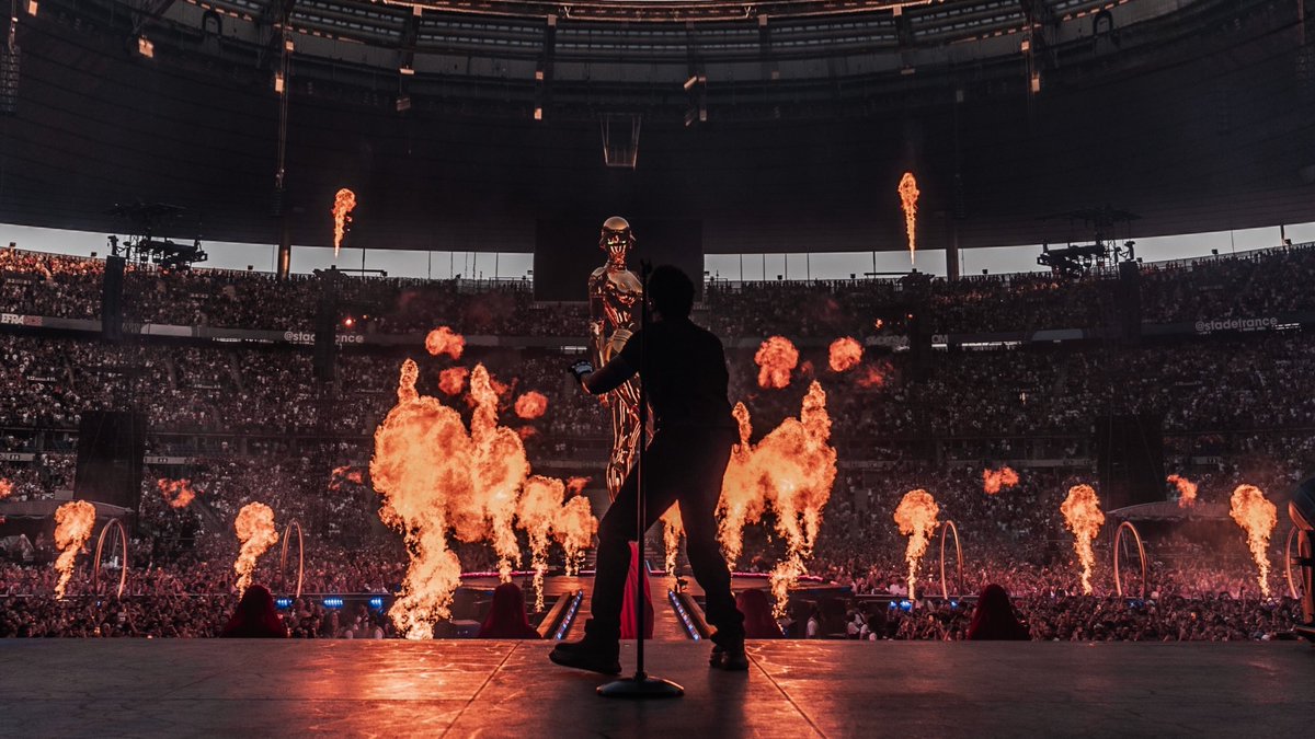 dawnmelancholy's tweet photo. greatest show on earth ☆ https://t.co/l80CWpQE39