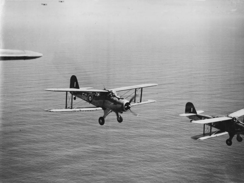 Destroye83's tweet photo. Fairey Albacore Mk.I torpedo bombers of 820 Naval Air Squadron from the air group of the British aircraft carrier HMS Formidable (67) in flight. https://t.co/dHuUDWyP40