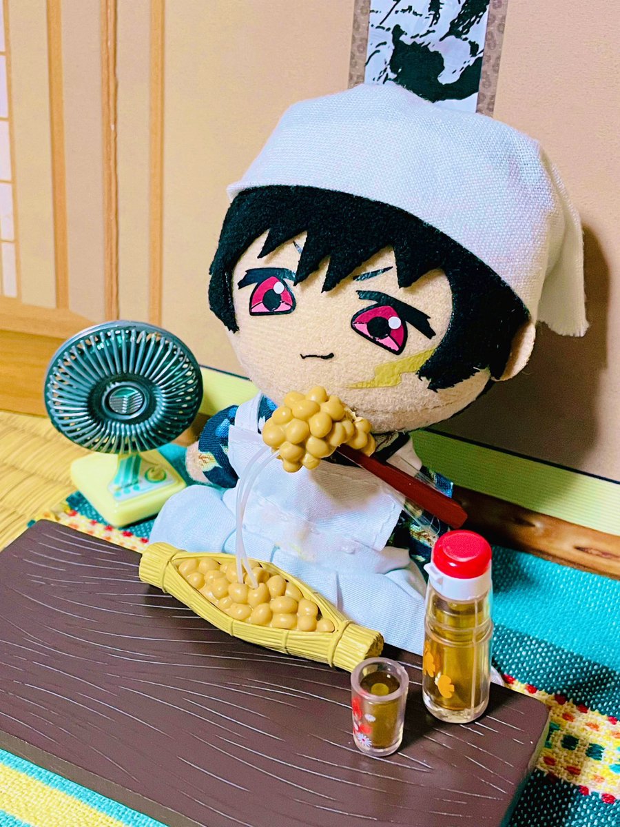 jinbeibbb's tweet photo. 「ぬぬぬー！」
(おはよー！)

今日は「なっ（7）とう（10）」の語呂合わせから納豆の日！🫘🍚🥢 https://t.co/TKhrz1B3Fc