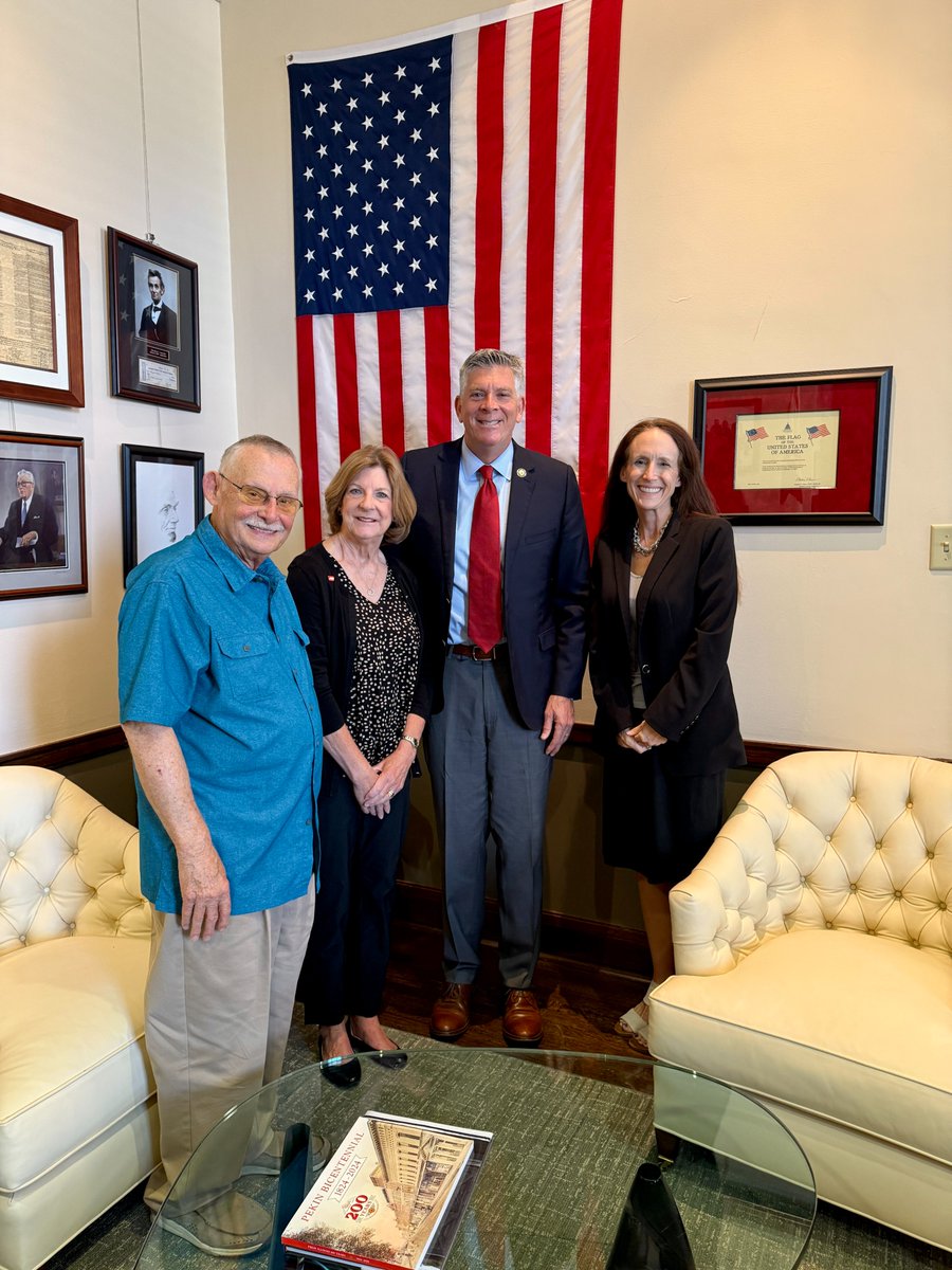 aarpillinois's tweet photo. A special thank you to our outstanding AARP Illinois volunteer advocates, Jim Bradshaw and Karen Brenkman, whose leadership, dedication, and personal advocacy made a meaningful impact.
#AARPIllinois #VolunteerVoices #FamilyCaregiving #SocialSecurity #Advocacy #PeoriaIL https://t.co/BbpO38xtdM