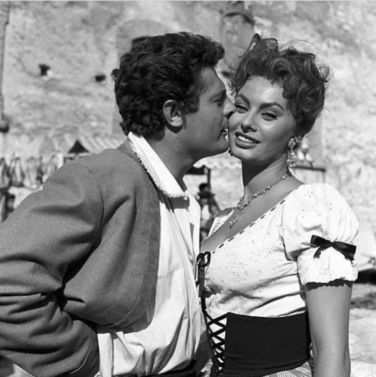 brun0ribaffuto's tweet photo. mio marito e mia moglie https://t.co/igMPaqQsp0