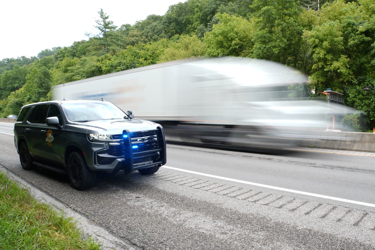 kystatepolice's tweet photo. KSP Commercial Vehicle Enforcement officers are hitting the roads for Operation Safe Driver Week from July 12–18. Whether you're behind the wheel of a big rig or a family car, make smart choices and drive responsibly. #DriveSafeKy @CVSA https://t.co/Lukg9zMkVL