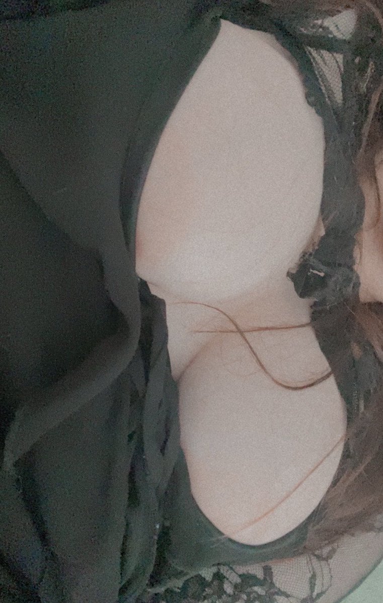 kitkatgoonbait's tweet photo. bouncy teen boobies :3 #nsfw #nsfwtwtًً #goonette #goonbait #rapebait #freeuse #tits #boobs #faceporn #nolimits https://t.co/EJ0DZdvcYN