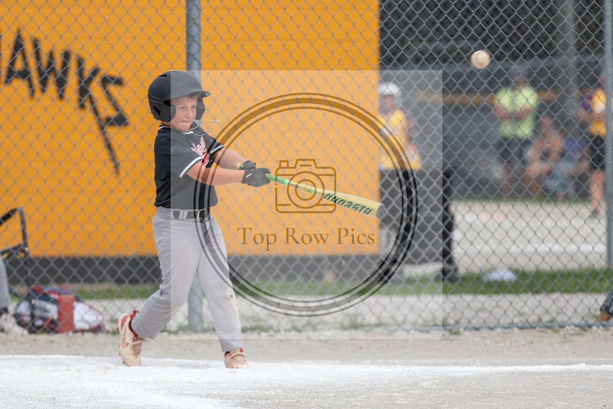 TopRowPics's tweet photo. Another 8U Wednesday night single elimination game between CC and Lafayette All-Star teams.  #Favor8s https://t.co/uKFvgKjDjP