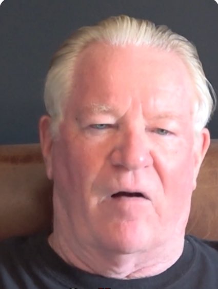 hepimp's tweet photo. Find someone who looks at you the way Jim Davidson is looking at you here. https://t.co/BsP3t8guMe