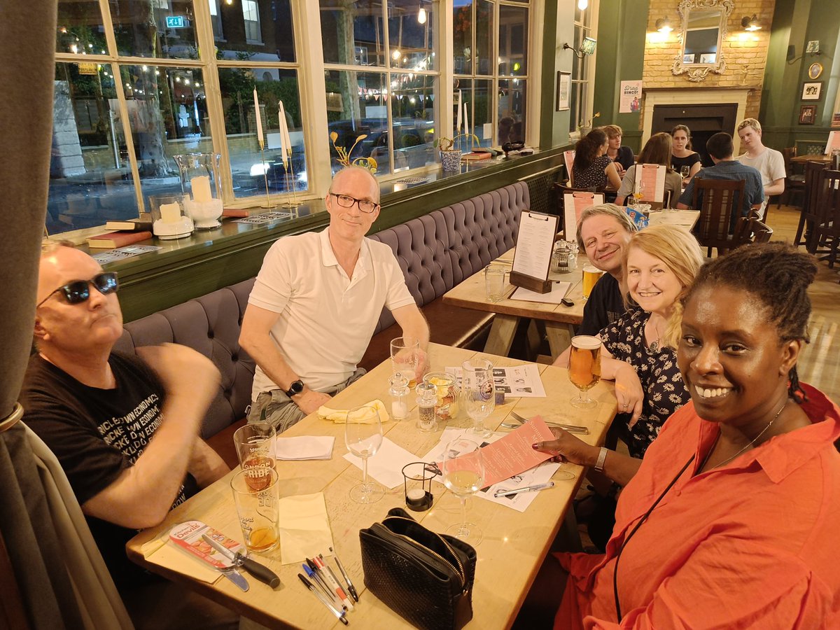 AvanFataQuiz's tweet photo. In a glorious Summer quiz @CompleatQuiz @TheDuchessW6 our winners were the "Brontë Sisters"! Taking it on a tiebreak they triumphed to win a £40 bar tab and the glory of first place!

@EmersonLoatQuiz will be hosting next week so book your tables in ASAP to join the fun! https://t.co/pOXFwxGR4w