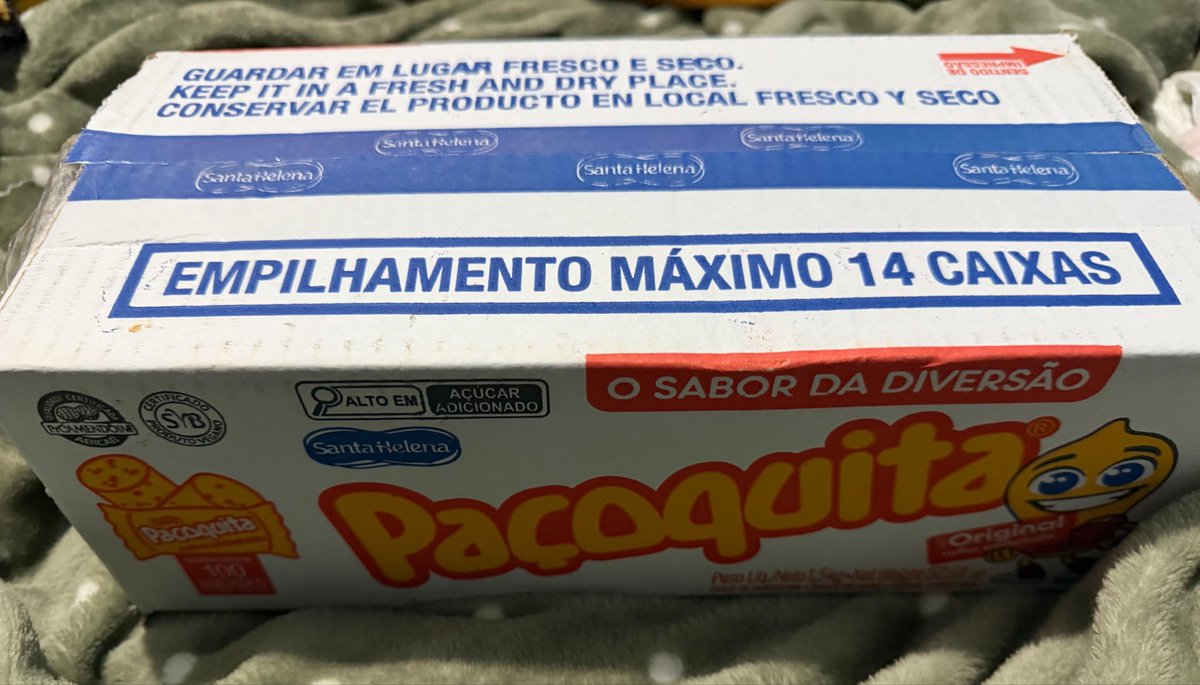 lzabol's tweet photo. comprei uma caixa de paçoca e não tenho autocontrole https://t.co/Fh9o2UEzvq
