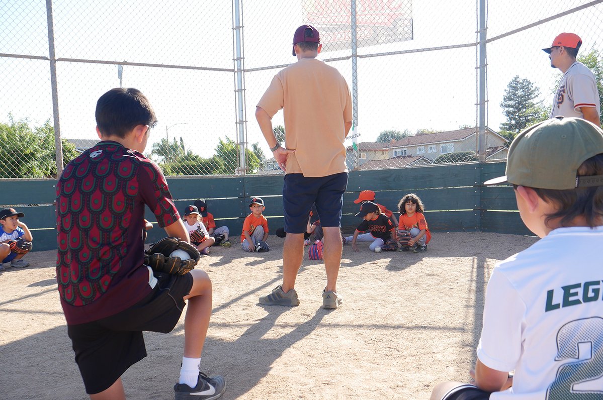 CatholicCharSCC's tweet photo. ⚾ Our Junior Giants are having a ball this summer! From building confidence and teamwork to making new friends on the field, every practice is a win. FREE youth baseball league. Equipment &amp; uniforms provided. 📸 Learn more: #JuniorGiants #YouthSports ⚾ https://t.co/XwxEINTvUj
