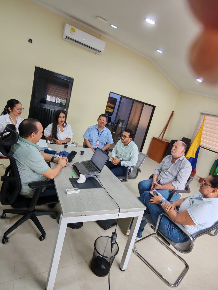 sintramerito's tweet photo. Con éxito finalizó la reunión entre la Subdirectiva de Sintramerito Chinú y el Alcalde. El balance del seguimiento al Pliego de Peticiones es sumamente positivo. 
Con diálogo y firmeza, aseguramos el cumplimiento de los compromisos pactados en beneficio de todos los trabajadores. https://t.co/dIM5wbv7vb